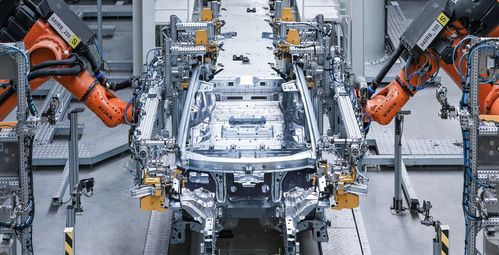 北京奔驰对标德国56号工厂，点亮“新豪华”未来——软件开发的创新之路